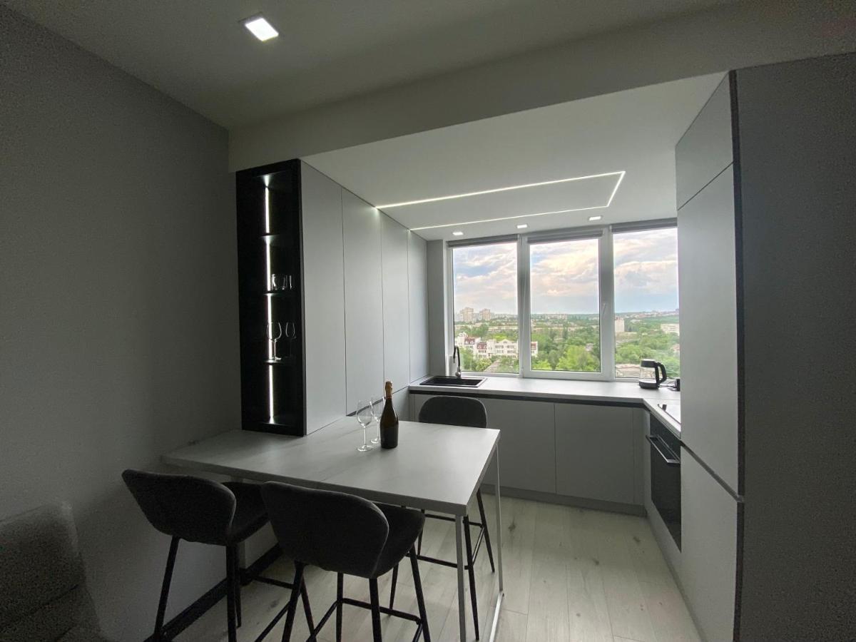 Minimalist Style Apartment With Best Location Kischinau Exterior foto