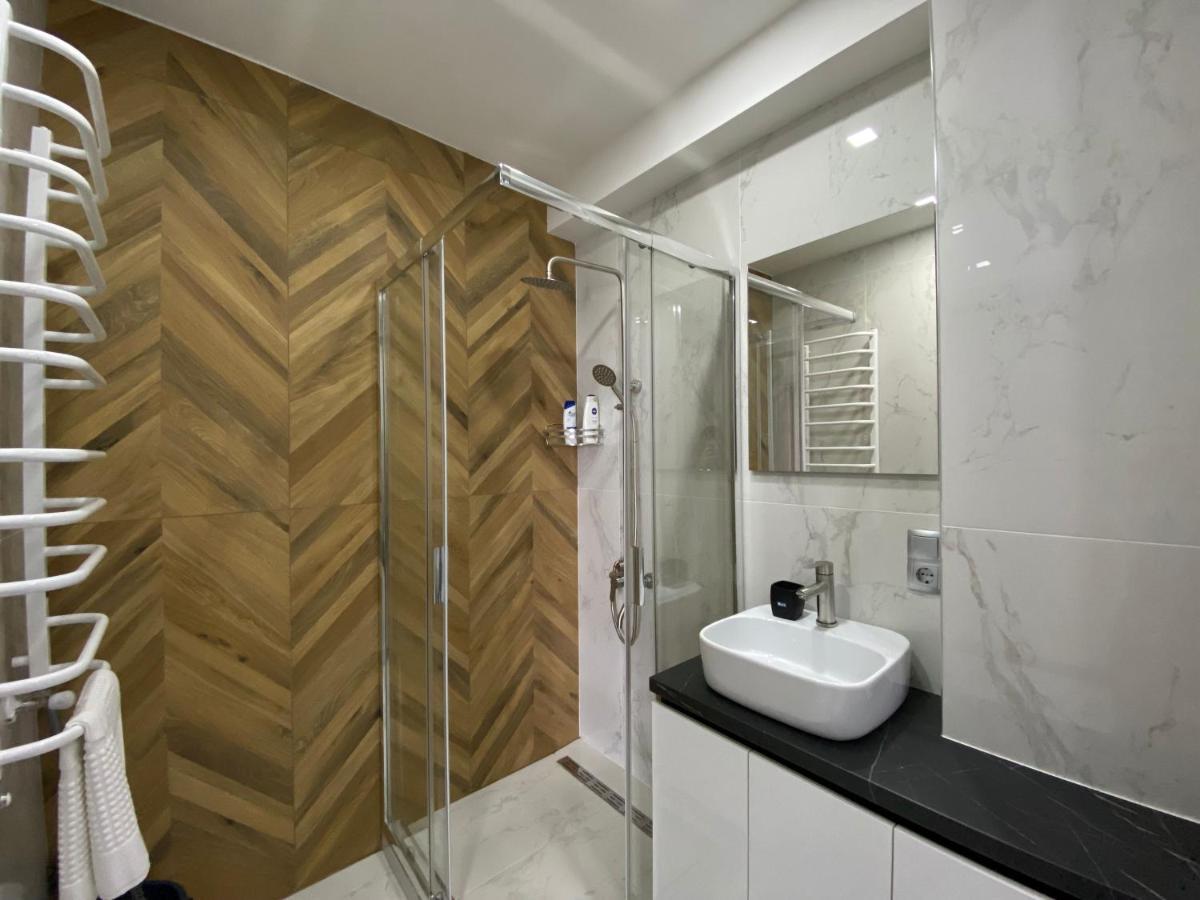 Minimalist Style Apartment With Best Location Kischinau Exterior foto